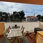 Appartement T2 Prequ\'Ile De Giens